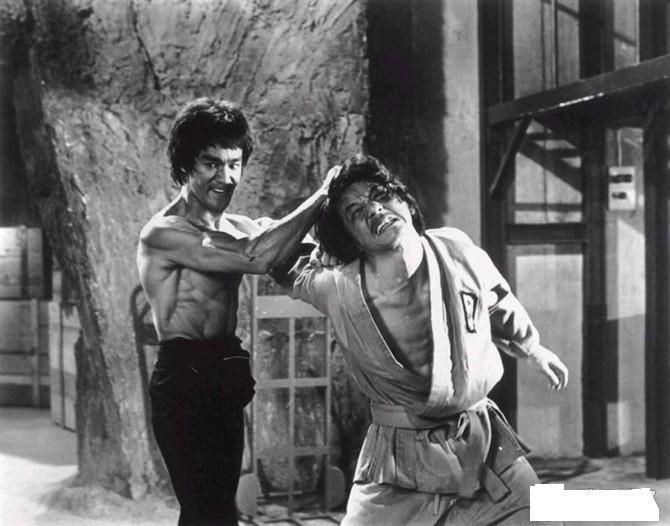 Jackie Chan i Bruce Lee w Wejściu Smoka, 1973