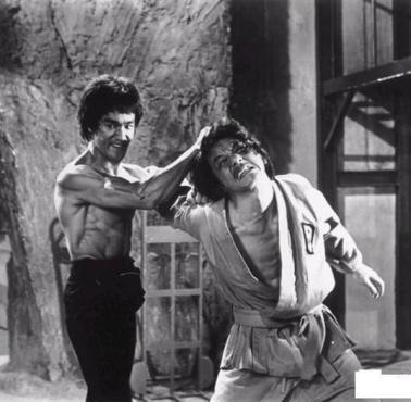 Jackie Chan i Bruce Lee w "Wejściu Smoka", 1973