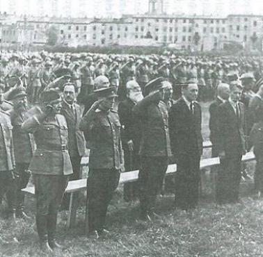 15.08.1944,komunistyczni zbrodniarze z Bierutem i Świerczewskim oraz sowiecka generalicja z Bułganinem na Mszy Św. Lublinie ...