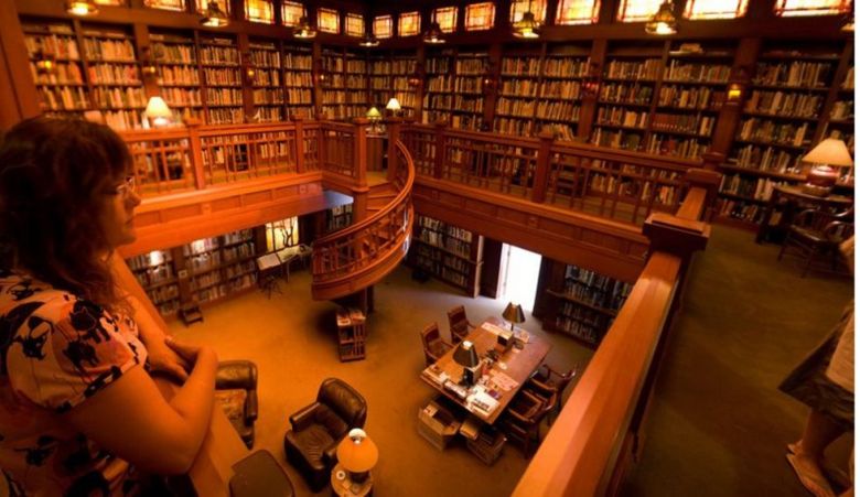 Imponująca biblioteka twórcy Gwiezdnych Wojen George'a Lucasa (Marin County, Kalifornia)