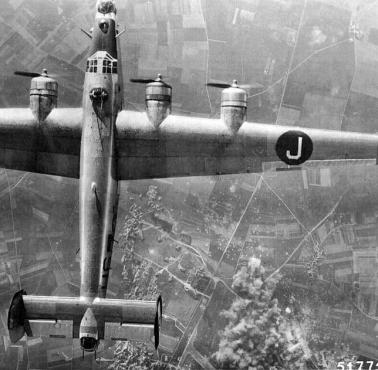 Consolidated B-24 Liberator – amerykański ciężki samolot bombowy i patrolowy, w którym zginął generał Sikorski, Francja