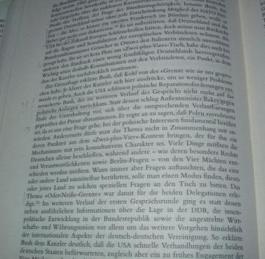 Camp David, luty 1990, rozmowy o zjednoczeniu Niemiec. Kohl przekonał Busha, by nie wspierać Polski ws. reparacji (de)