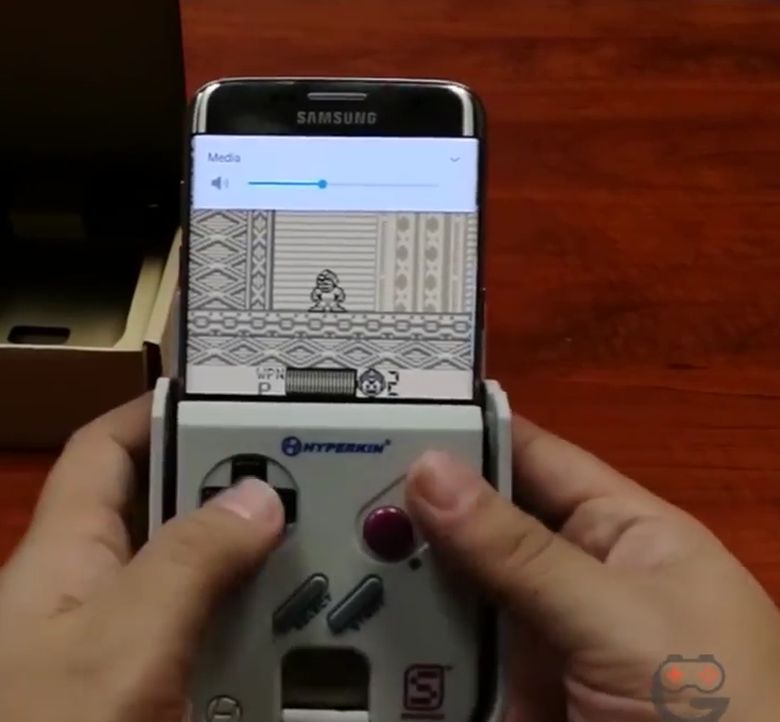 Smartfon jako Gameboy (wideo HD)