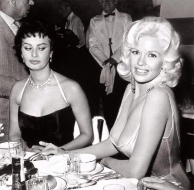 Spotkanie gwiazd - Sophia Loren i Jayne Mansfield, 1957