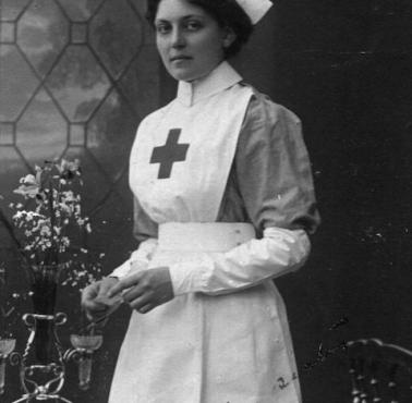 Violet Jessop, pielęgniarka, która przeżyła katastrofy trzech bliźniaczych transatlantyków - Titanica, Olympica i Britannica