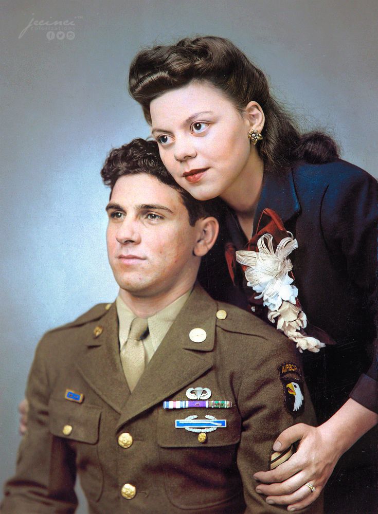Jeden z bohaterów serialu Kompania braci (Band Of Brothers) - William Wild Bill Guarnere z żoną Frances, 1945