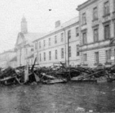 73 lata temu w czasie Powstania Warszawskiego Niemcy zamordowali 300 rannych i chorych w Szpitalu przy ul. Bonifraterskiej