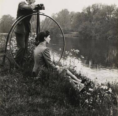 Wypoczynek nad rzeką, 1941