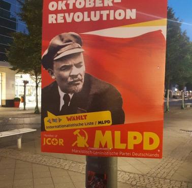 Jeden z plakatów podczas kampanii wyborczej w Niemczech, bez komentarza