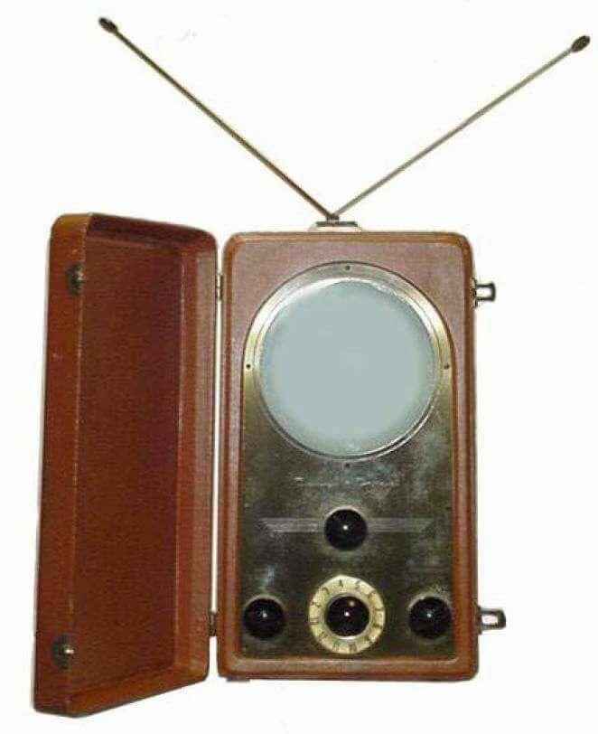 Podręcznik odbiornik TV z 1948 roku