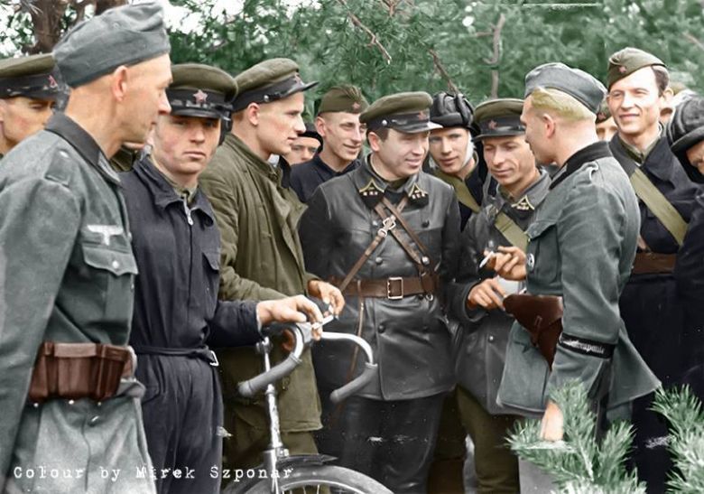 Spotkanie sojuszniczych wojsk III Rzeszy i Rosji, okupowana Polska, 1939