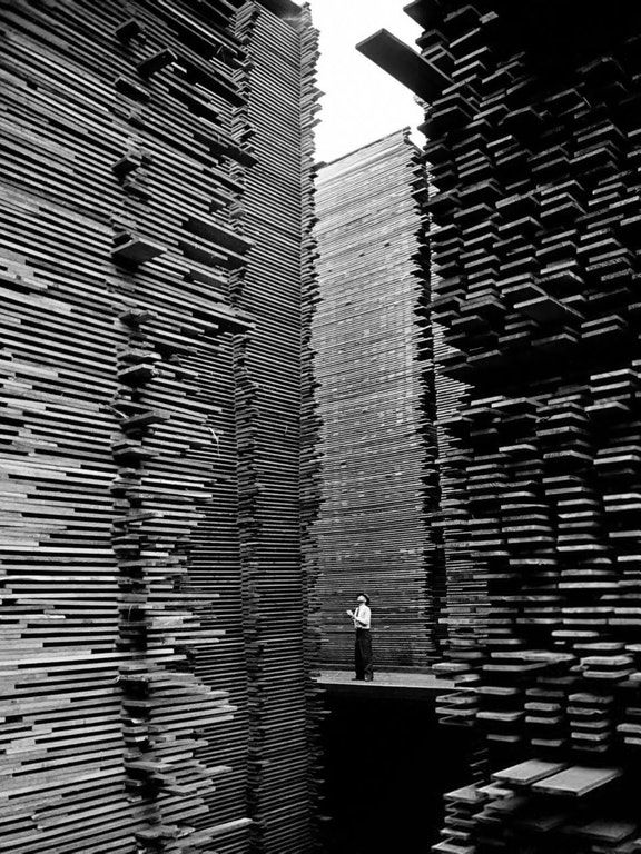 Stosy drewna w składzie Seattle Cedar Lumber Manufacturing, 1939