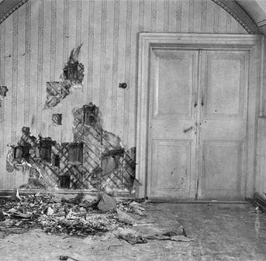 Piwnica w domu Ipatiewa, w której na rozkaz W.Lenina zamordowano całą carską rodzinę, 1918
