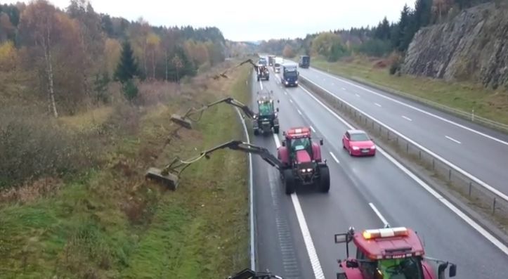 Przycinacie roślinności na poboczu autostrady, prawdopodobna lokalizacja - Norwegia (wideo)