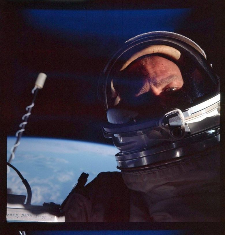 Buzz Aldrin podczas misji Gemini 12 w 1966 roku