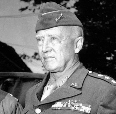  Generał George Patton w dniu zakończenia II wojny światowej 8 maja 1945 roku “Ta wojna zakończyła się dokładnie tam ..."