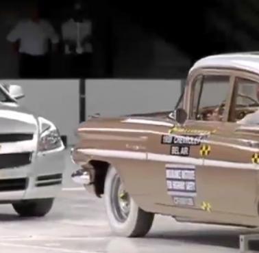 Crash test Chevy Malibu z 2009 roku z samochodem z 1959 roku Bel Air Crash (wideo)