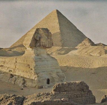 Pierwsza kolorowa fotografia Sfinksa i Piramidy Giza w 1913 roku