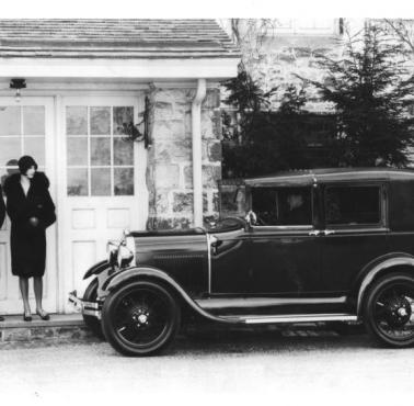 Ford Model A - następca popularnego Forda Model T, 1929