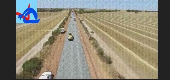 Układanie drogi z mas bitumicznych, Australia (wideo)