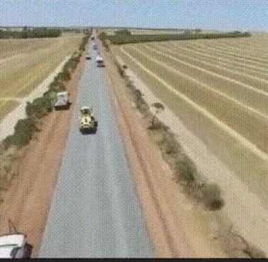Układanie drogi z mas bitumicznych, Australia (wideo)
