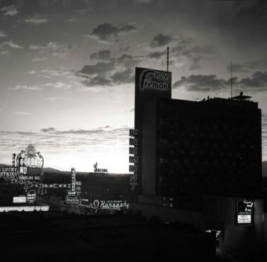 Nocny test bomby atomowej niedaleko Las Vegas, maj 1957