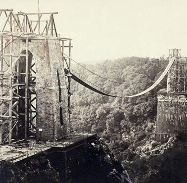 Budowa mostu wiszącego Clifton Suspension Bridge w Bristolu w zachodniej Anglii