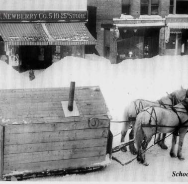 Autobus szkolny w północnej części Maine, USA, 1930