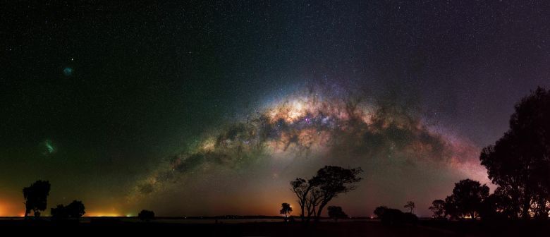 Widok na Drogę Mleczną nad Herron Point w zachodniej Australii