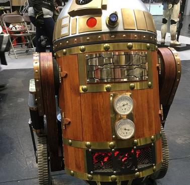 Słynny robot R2D2, wersja steampunkowa