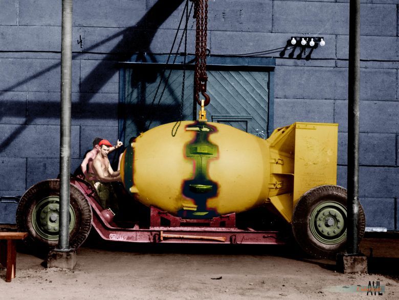 Fat Man – amerykańska bomba atomowa zrzucona 9 sierpnia 1945 nad japońskim miastem Nagasaki