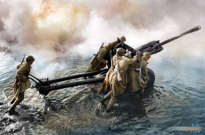 Sowieccy żołnierze pokonują Odrę, 1944