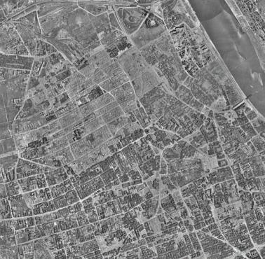 Widok na Warszawę po drugiej wojnie światowej, 1945