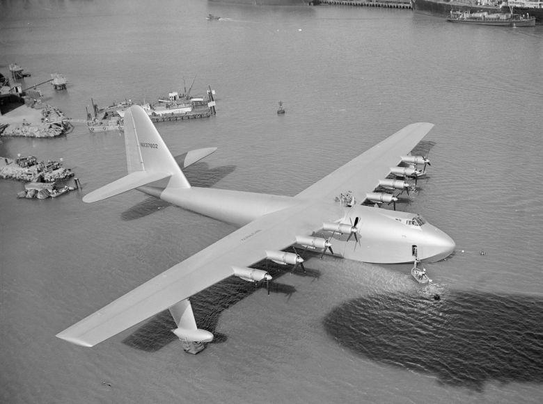 Hughes H-4 Hercules - amerykański samolot o największej rozpiętości skrzydeł, jaki kiedykolwiek powstał, 1947