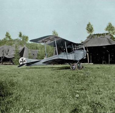 Niemieckie lotnisko polowe, front wschodni, Galicja, 1915