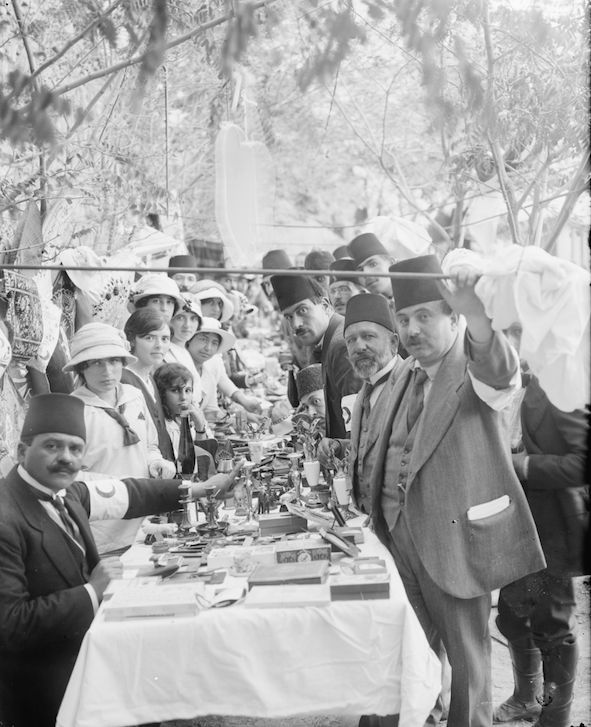 Ottomańscy chrześcijanie, Żydzi i muzułmanie na spotkaniu Czerwonego Półksiężyca, Palestyna, 1913