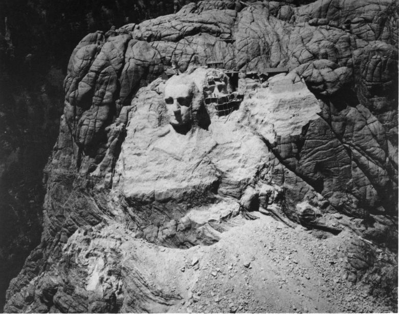 Tworzenie prezydenckich rzeźb w górze Rushmore, Dakota Południowa, USA, 1936