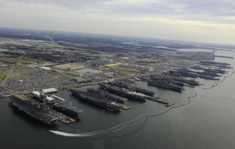 Główna baza US Navy operująca na Atlantyku - Naval Station Norfolk (NS Norfolk)