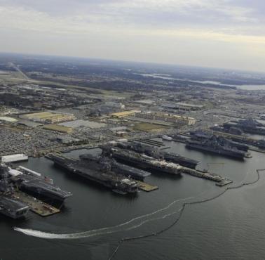 Główna baza US Navy operująca na Atlantyku - Naval Station Norfolk (NS Norfolk)