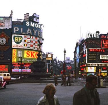 Piccadilly Circus, London, 1962