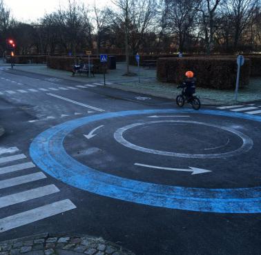 Kopenhaski plac zabaw rowerowych dla dzieci, gdzie można poznawać zasady ruchu drogowego