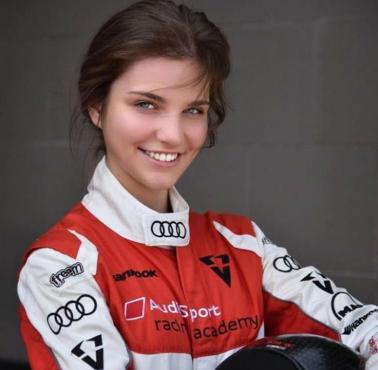 17-letnia (rocznik 2000) Węgierka Vivien Keszthelyi to najmłodsza kobieta - kierowca w wyścigach samochodowych