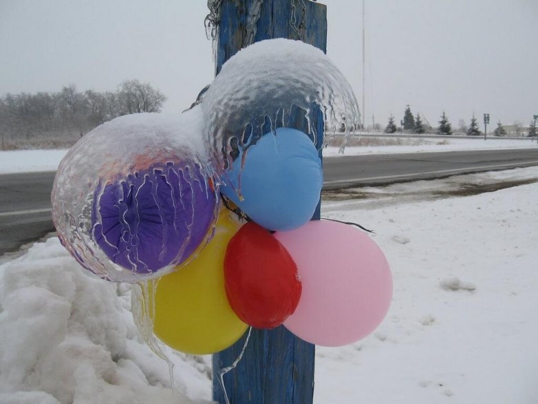 W wyniku mrozu balony uległy skurczeniu