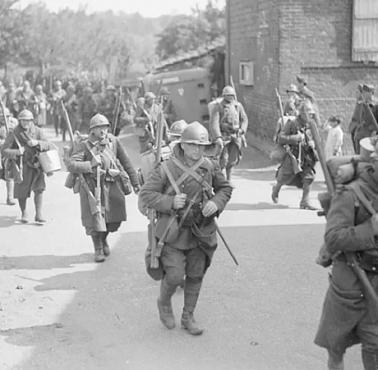 Wykład "Tchórzliwe żabojady, czyli kampania francuska 1940" (1h)