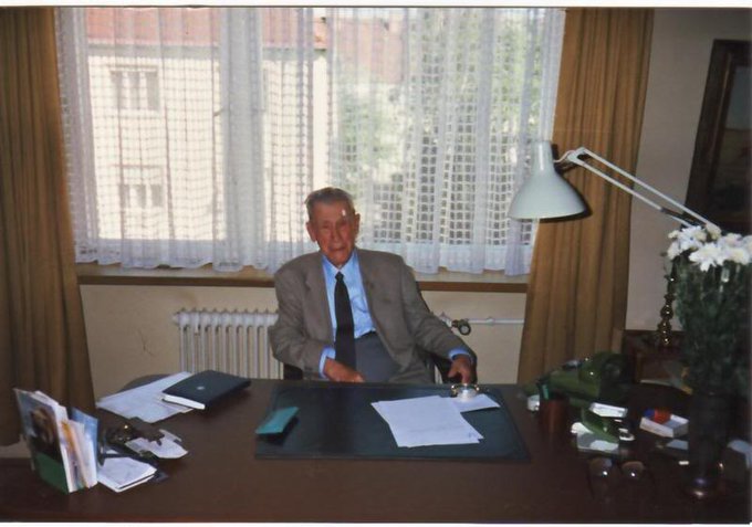 SS-Brigadeführer Gustav Lombard : - współodpowiedzialny za zamordowanie co najmniej 11 000 Żydów. - do 1980 pracował w Allian