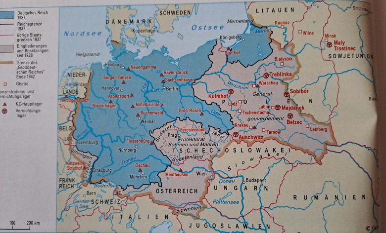 Niemieckie granice w 1937, 1938, 1942, w tym zaznaczono obozy koncentracyjne
