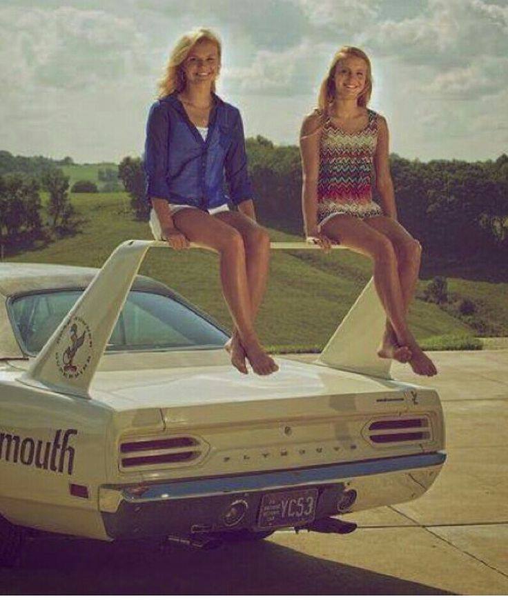 Plymouth Road Runner Superbird – amerykański samochód sportowy z charakterystycznym spoilerem