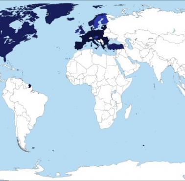 Mapa świata przedstawiająca państwa członkowskie NATO i UE