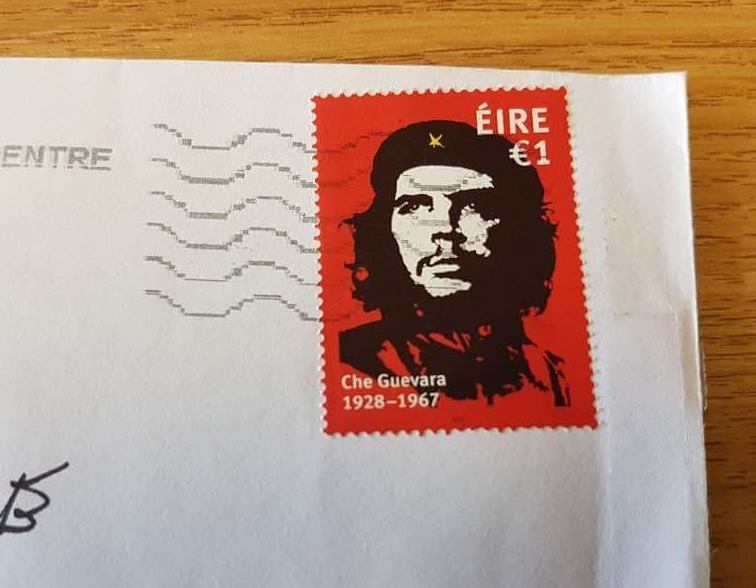 Zbrodniarz Che Guevara na irlandzkich znaczkach