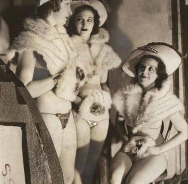 Aktorki i tancerki z francuskiego teatru muzycznego, 1935